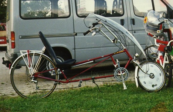 Easy Racers Tour Easy in rot (2)