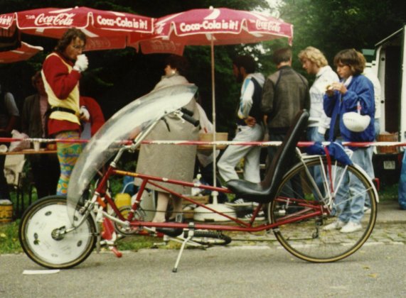 Easy Racers Tour Easy in rot (1)